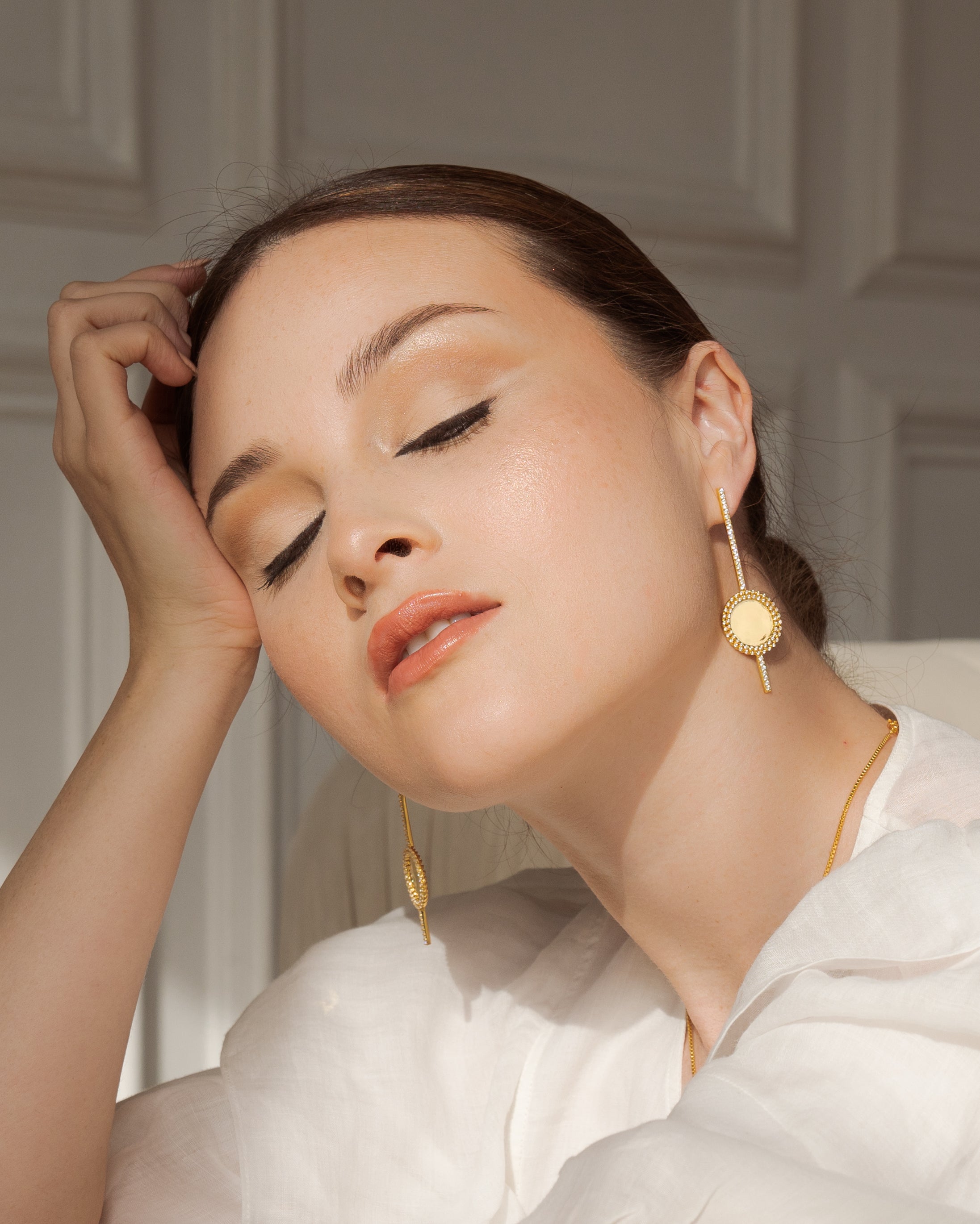 Side braid stone earrings