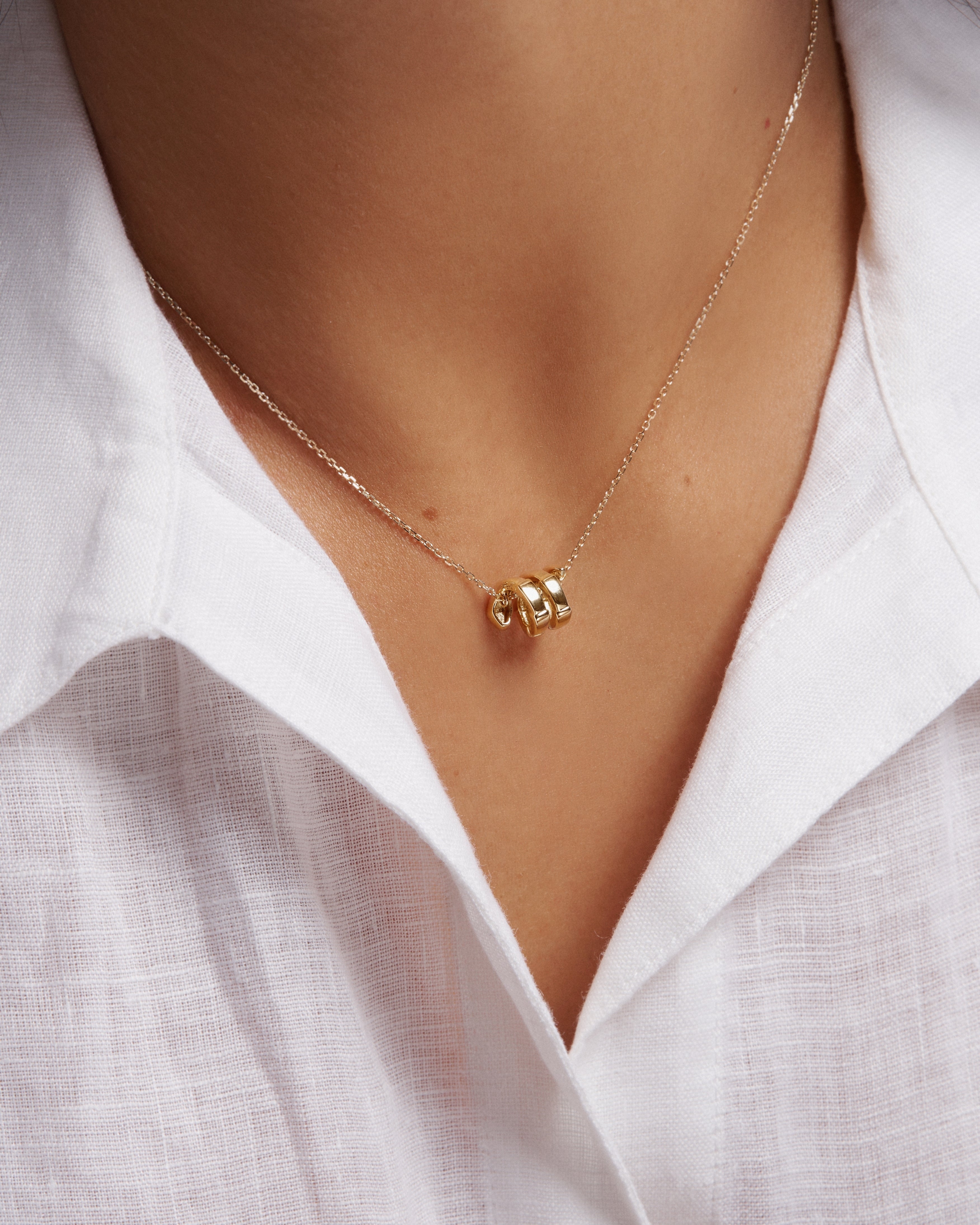 Elegant Gold Barrel Pendant Necklace