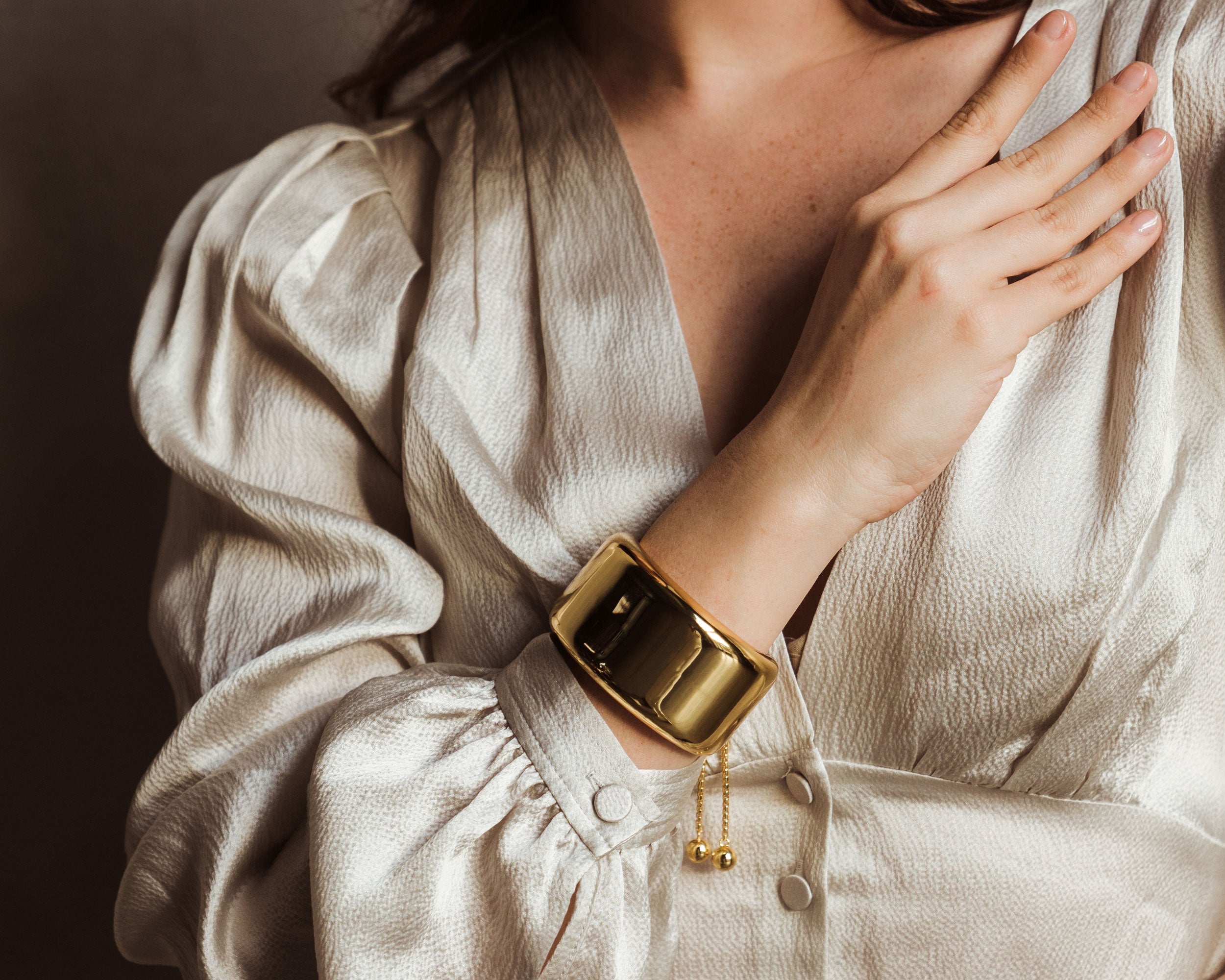 ZARUX - 20K gold vermeil bracelet, Big cuff with Moissanite stone